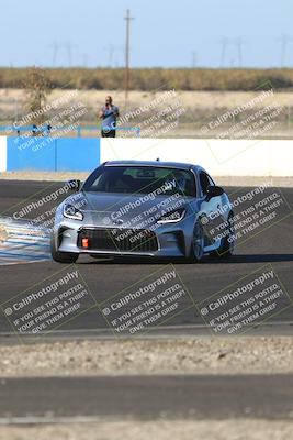 media/Nov-08-2025-Speed Ventures (Sat) [[1c7a6332f5]]/Orange/Session 3 (Turn 1)/